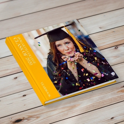 การพิมพ์หนังสือปกแข็งแบบกำหนดเองสีเต็มรูปแบบ 100gsm 120gsm 140gsm