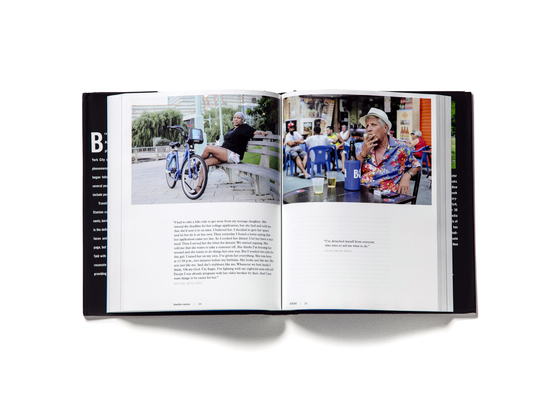 128gsm 140gsm 157gsm หนังสือปกแข็งสุดหรูการพิมพ์ Art Coffee Table Photo Book