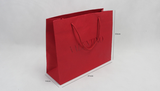 4C 6C Offset Printing Garment Paper Bags ถุงของขวัญกระดาษสีแดงพราวพร้อมหูหิ้ว